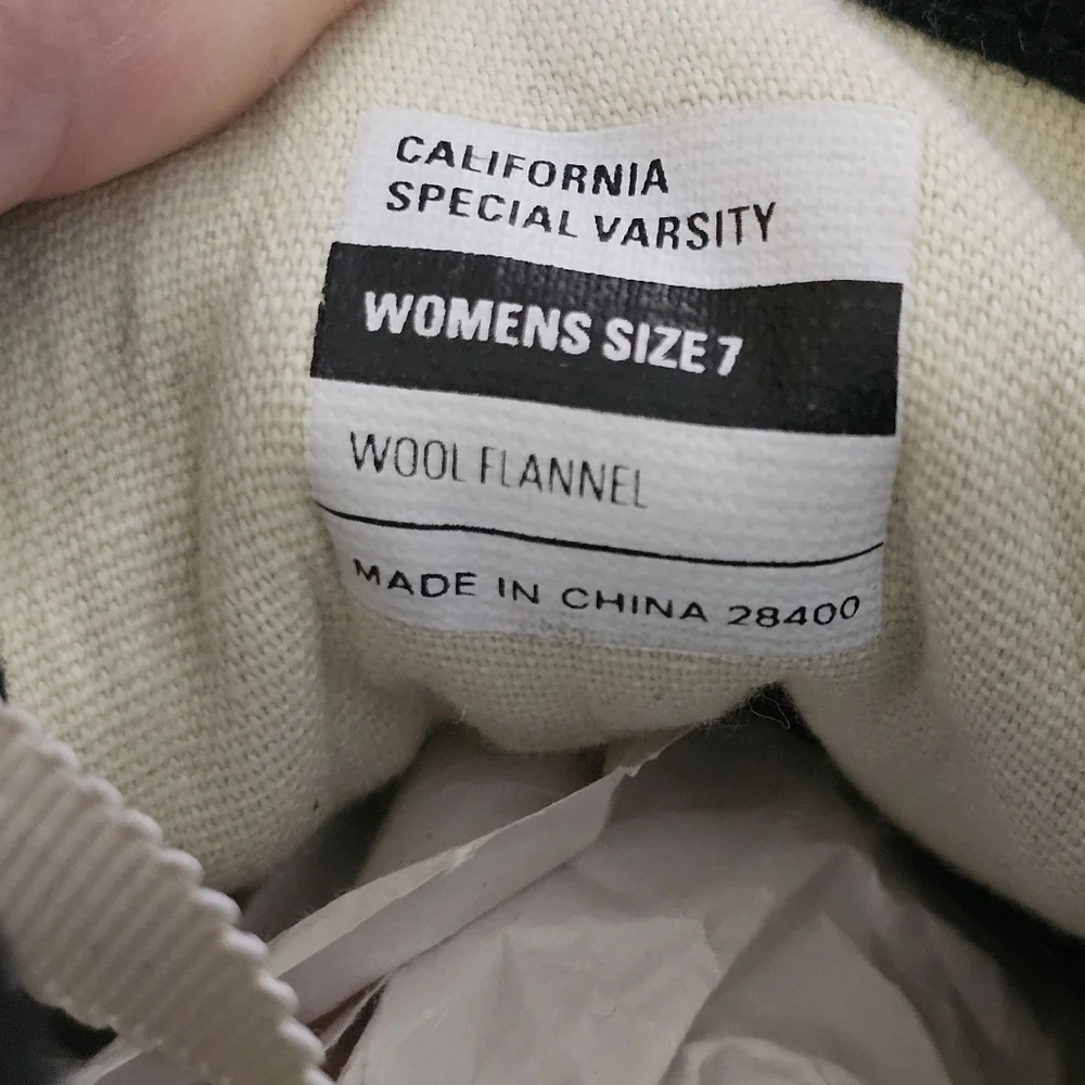 SEAVEES Women's Ca Special Varsity Sneaker Size 7